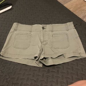 American Eagle Khaki green shorts
